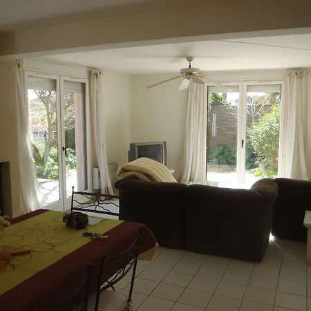 5019 - Cap D'agde Individuelle Avec Piscine Privée Et Climatisation Au Calme De La Pinède Villa Agde